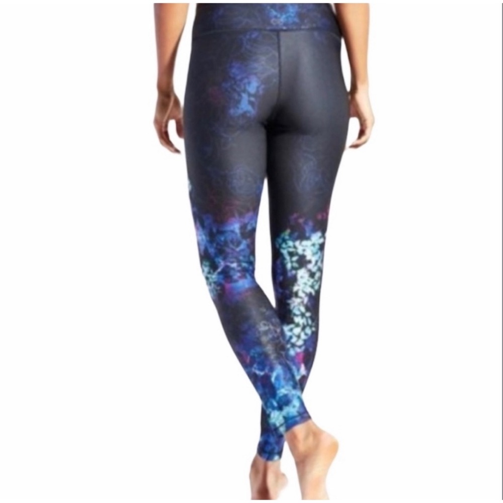CALIA by Carrie Underwood Opulent Floral Leggings